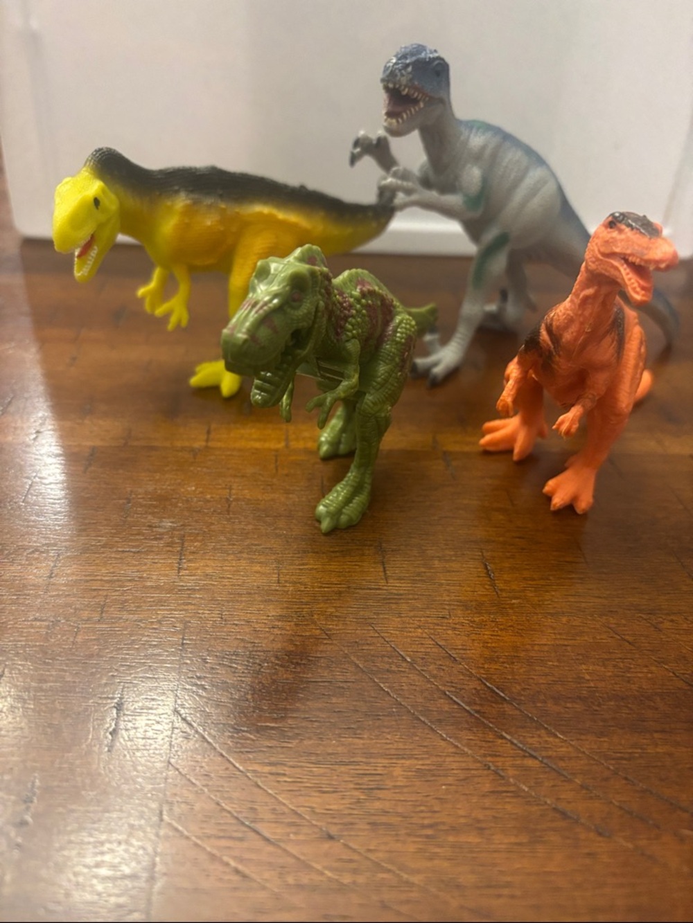 Toy Dinosaur Set of 4
Assorted Dinosaur Figures (Yellow, Green, Orange, Gray)